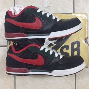 Nike SB Paul Rodriguez 2/Black-Varsity red-Green